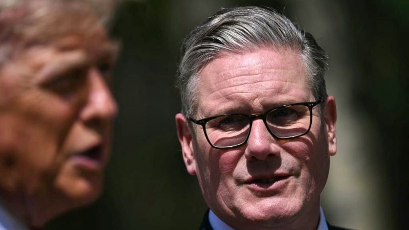 Trump affirme que Londres veut adopter la charia ; Starmer réplique que l’affirmation est ridicule