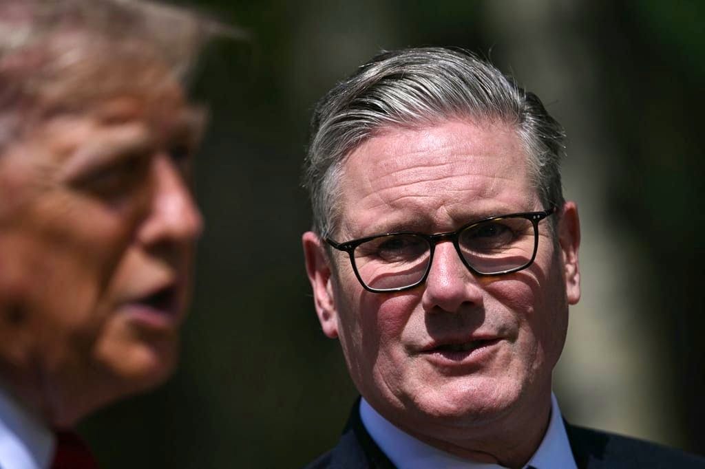 Trump affirme que Londres veut adopter la charia ; Starmer réplique que l’affirmation est ridicule