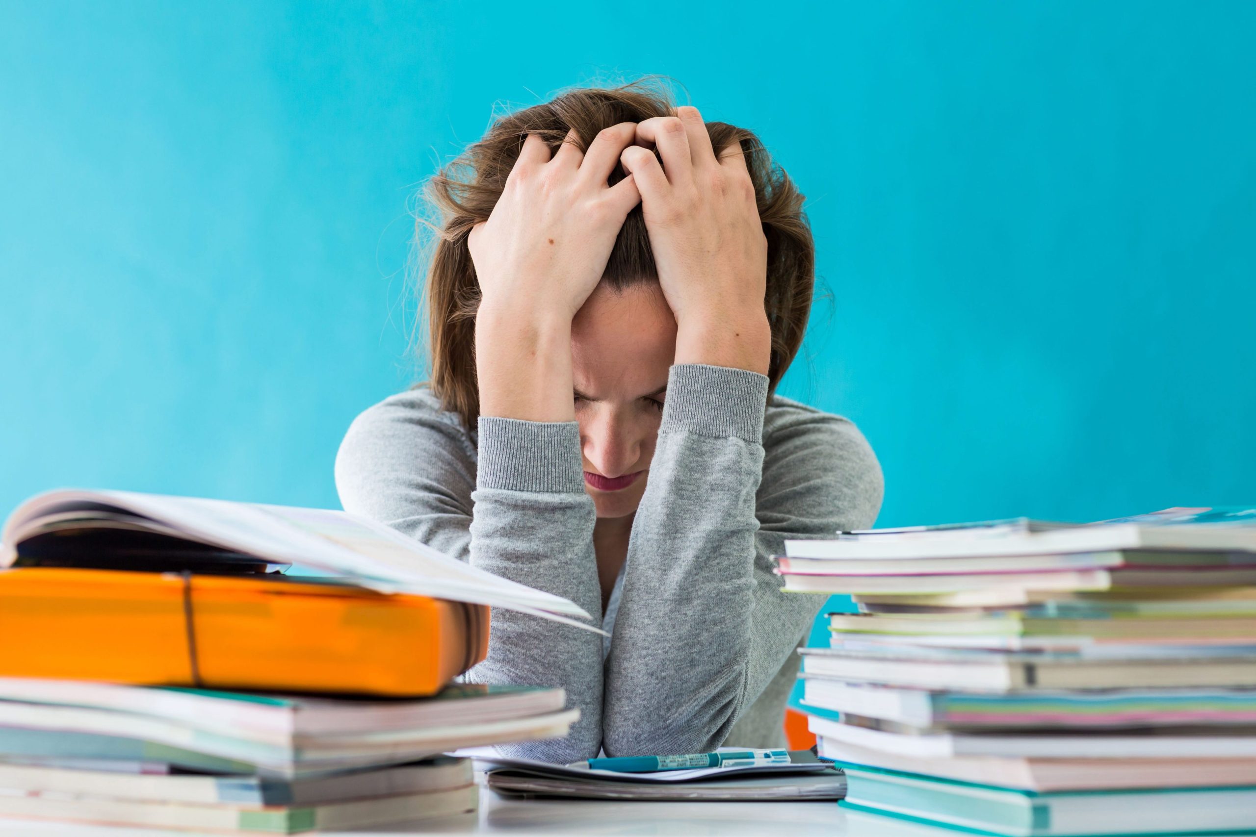 Stress léger et santé : étude suisse montre des effets potentiels chez le modèle C. elegans