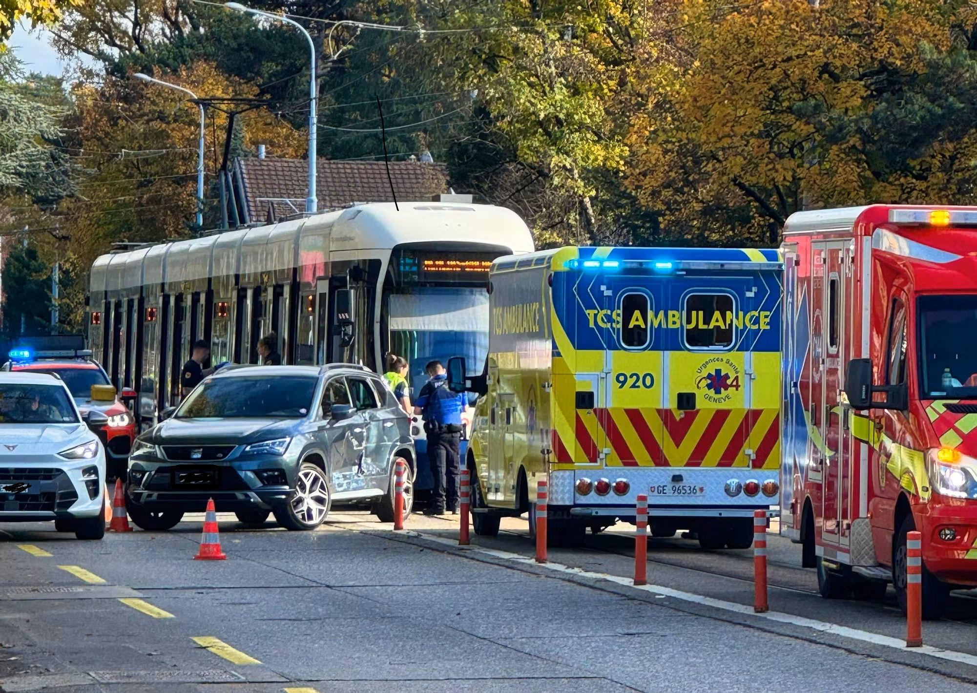 Accident tram-voiture à Chêne-Bougeries: deux blessés légers près de la clinique des Grangettes