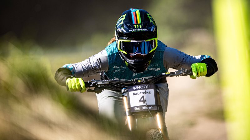 Camille Balanche conclut sa carrière après sa dernière descente à Mont-Sainte-Anne, chute sans blessure