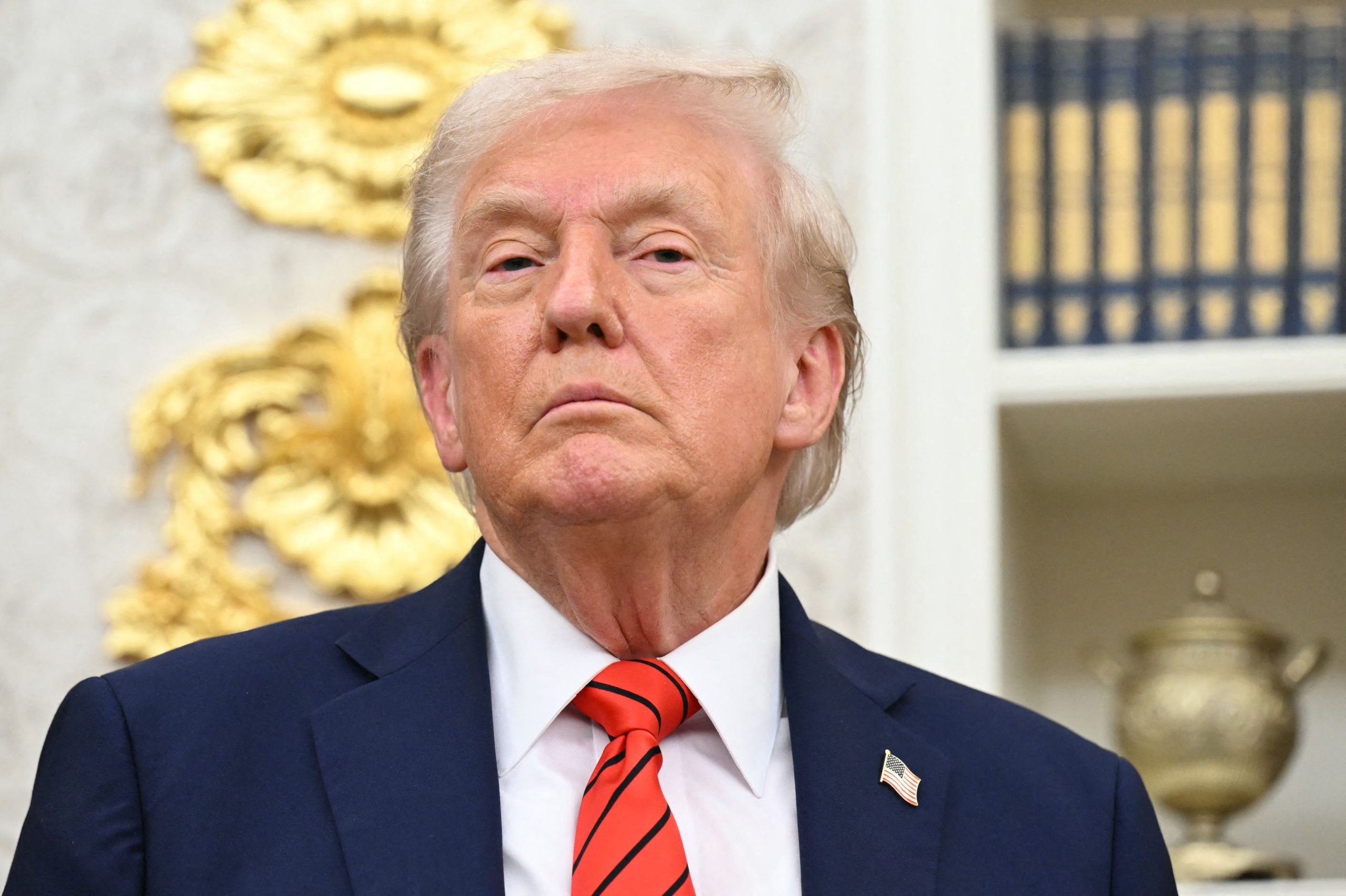 Trump adoucit son ton envers la Chine et propose son aide dans le cadre du différend commercial