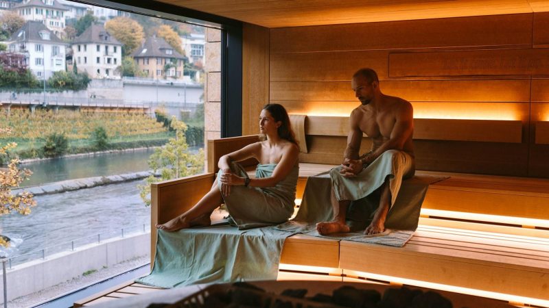 Sauna en Suisse: Nudité plus fréquente chez les Alémaniques que chez les Romands, selon une étude 2025