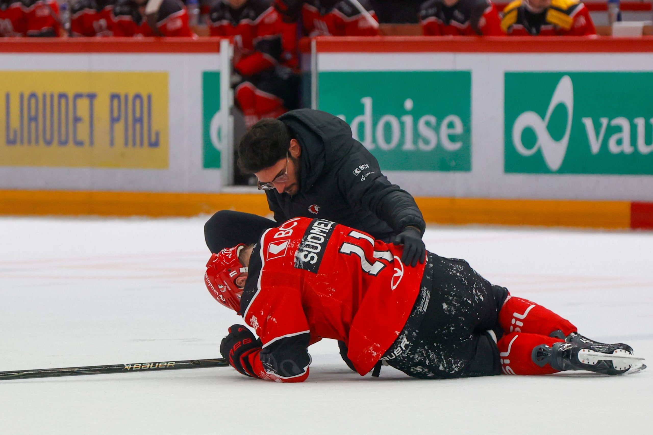 Hockey sur glace National League : Zurich s’impose à Lausanne 3-1 après un duel intense et une blessure d’Antti Suomela