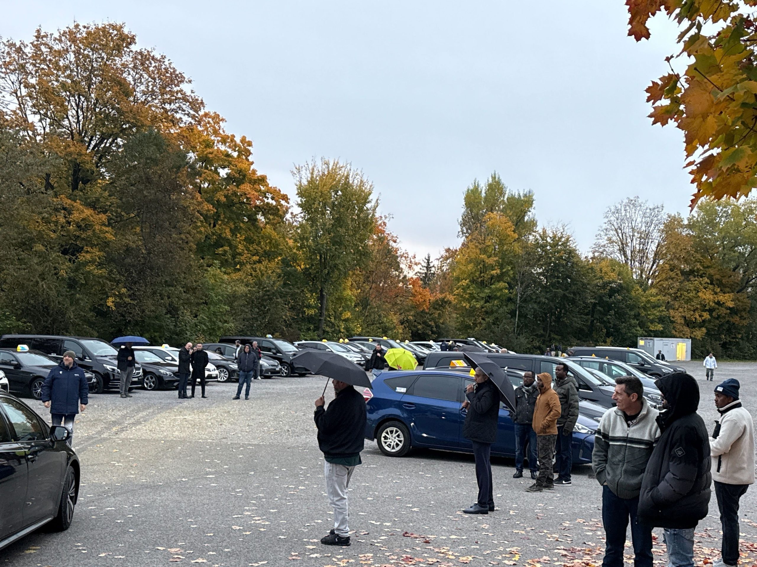 Grève des chauffeurs Uber à Zurich : tarifs plus équitables et meilleure autonomie