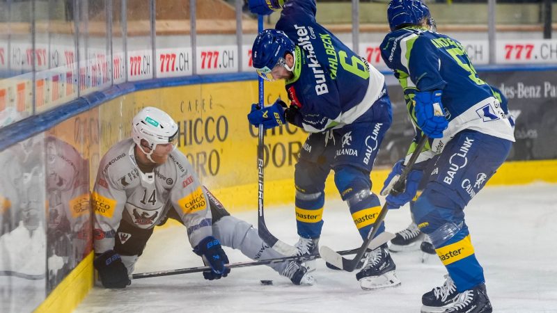 Hockey sur glace: Week-end difficile pour Fribourg-Gottéron et Ajoie après des défaites face à Davos et Zoug
