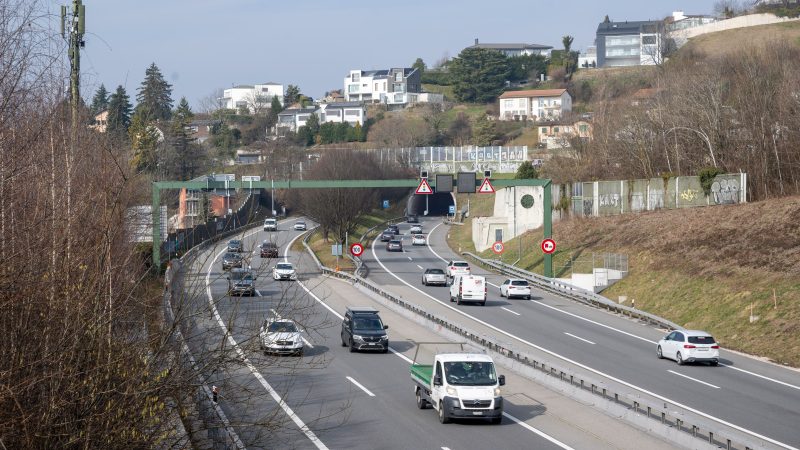 Berne détient le plus vaste réseau routier suisse avec 12 389 km, selon les statistiques officielles