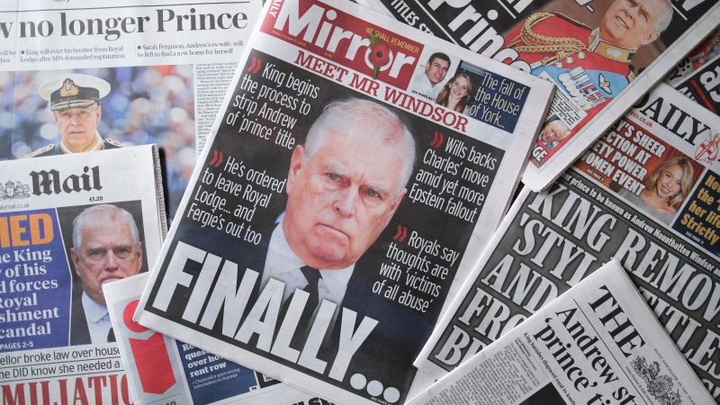 Charles III retire le titre de prince à Andrew et organise son déménagement vers Sandringham